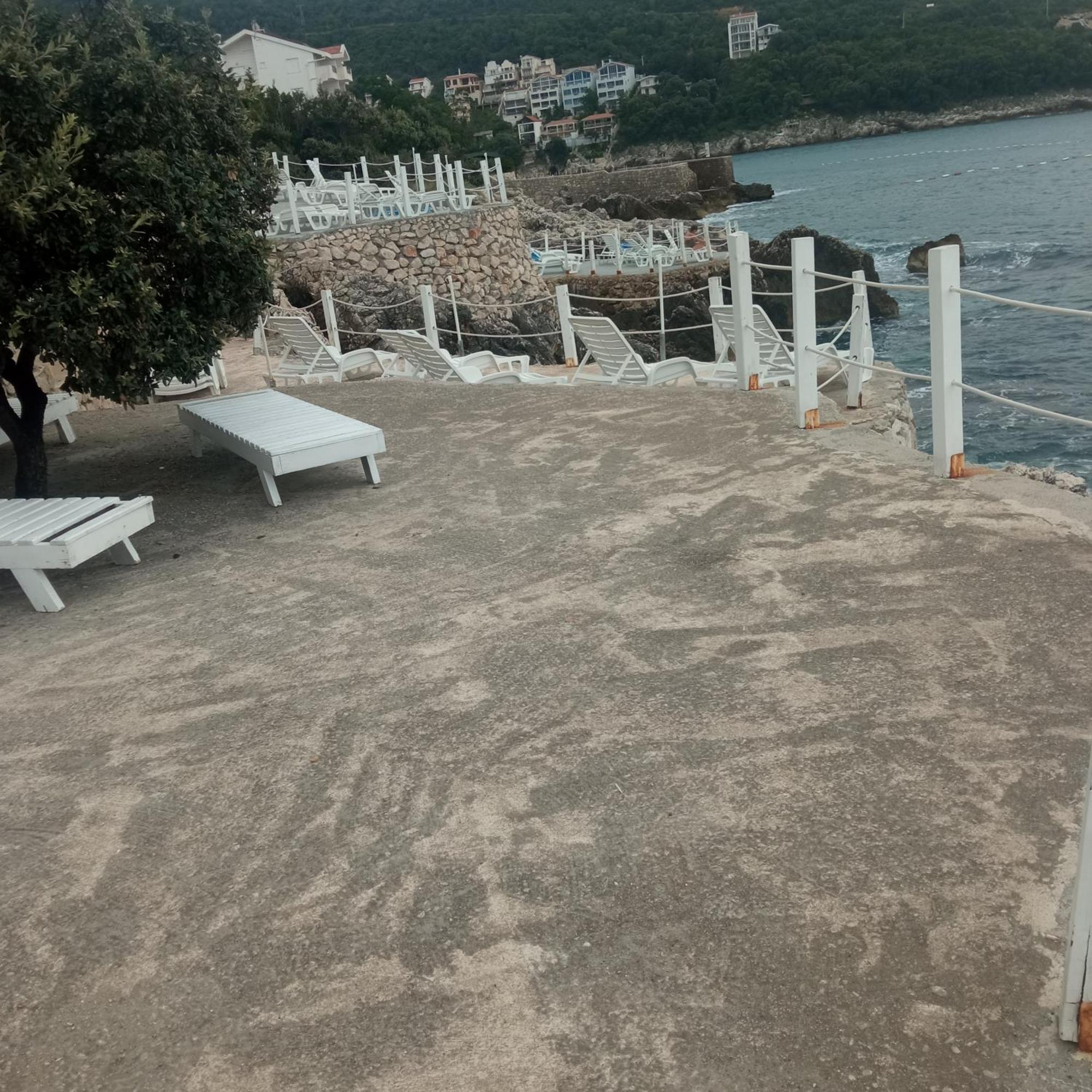 Apartmani Lux Sea อัตเจฮะห์ ภายนอก รูปภาพ