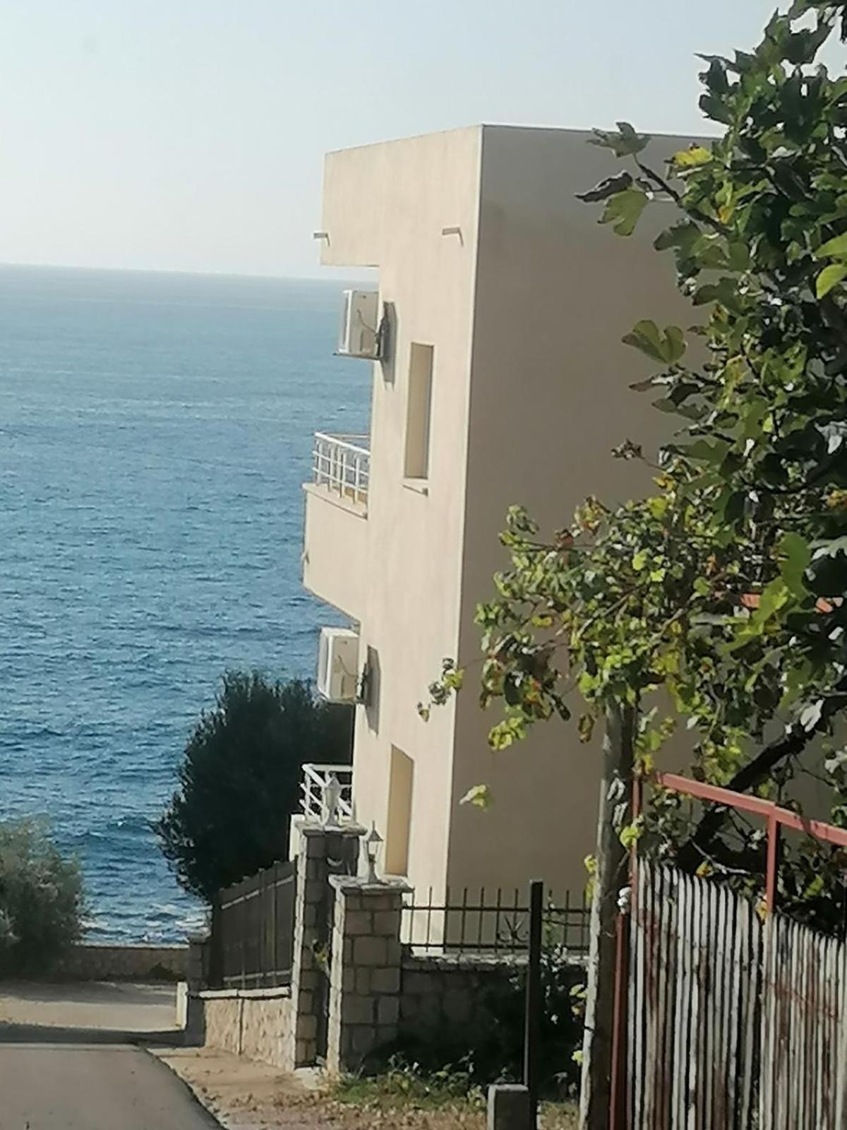 Apartmani Lux Sea อัตเจฮะห์ ภายนอก รูปภาพ